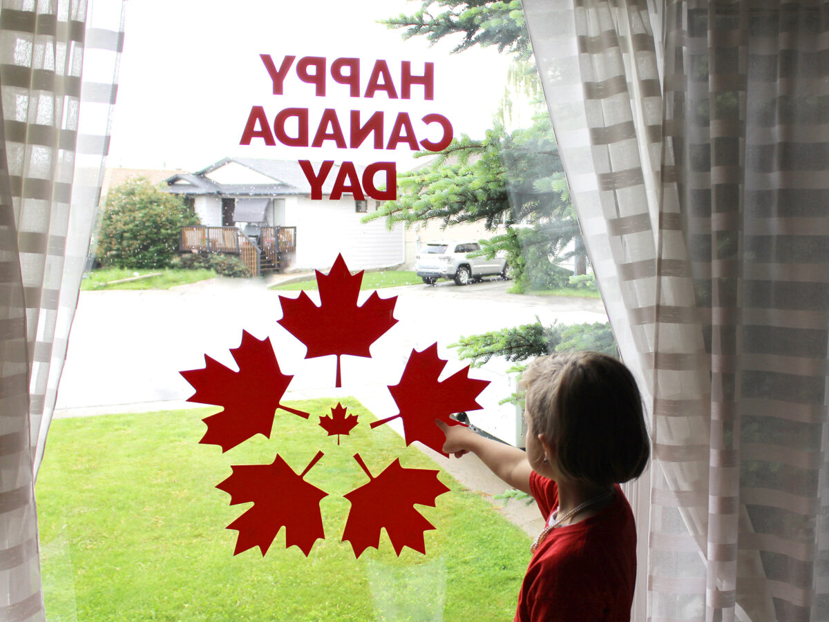 Canada Day Window Decorations